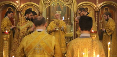 Архиепископ Брестский и Кобринский Иоанн совершил Божественную Литургию в храме преподобного Серафима Саровского в г. Белоозёрске