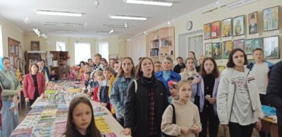 Весенняя ярмарка в Серафимовской воскресной школе