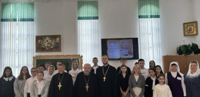 Команда «Серафимы» приняла участие в интеллектуальном турнире