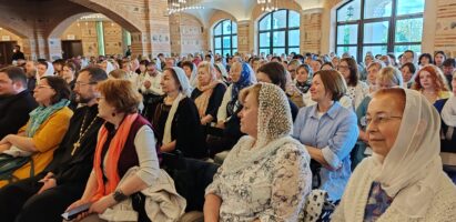 Награждение педагогов Серафимовской воскресной школы